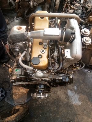 เครื่องยนต์ อิซุสุดรากอน2800 เทอร์โบ เครื่องสวยๆไม่มีไอ