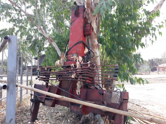 ขายเครนติดรถ 4 ตัน 3 ปลอก พร้อมใช้งาน