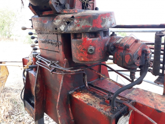 ขายเครนติดรถ 4 ตัน 3 ปลอก พร้อมใช้งาน