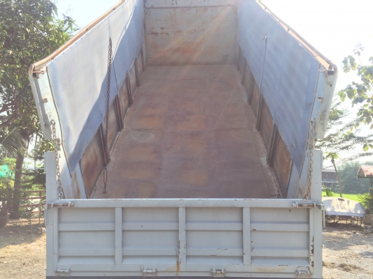 ขาย (  กระบะดั๊มสิบล้อ  ยกชุด ). พร้อม กระบอกดั๊ม แม่ปั๊ม คัทซีลอย กว้าง2เมตร50 ยาว 6เมตร สูง 2เมตร10