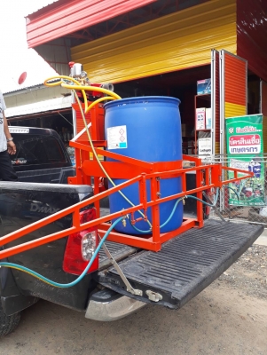 เครื่องพ่นยารถไถ