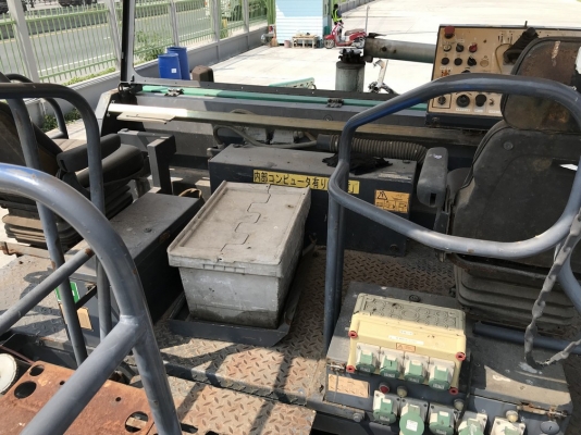 Vogele S2100 ปี 2003 ใช้งาน 3 พันชั่วโมง นำเข้าจากญี่ปุ่น รถสวย ไม่แพงครับ