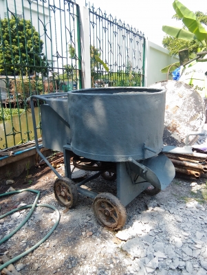 ขายแล้ว ปิดการขาย โม่ปูนฉาบ