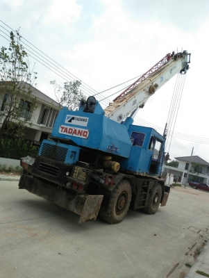 ต้องการขายรถเครน4ล้อ20ตันTADANO-M2 ต้องการขายรถเครน4ล้อ20ตันTADANO-M2