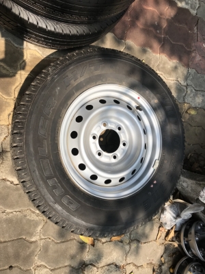 ล้ออะไหร่ ขอบ 16 พร้อมยางบิสโตน 245/70/16