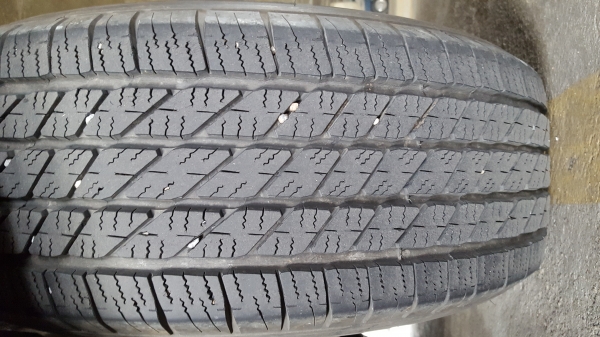ขายยางMichilin 265/65R17 ปี 15