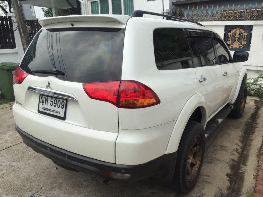 ยาง Bridgestone 265 65 17 กลางปี16 ดอกเต็ม ใช้ยาว ราคาไม่แพง