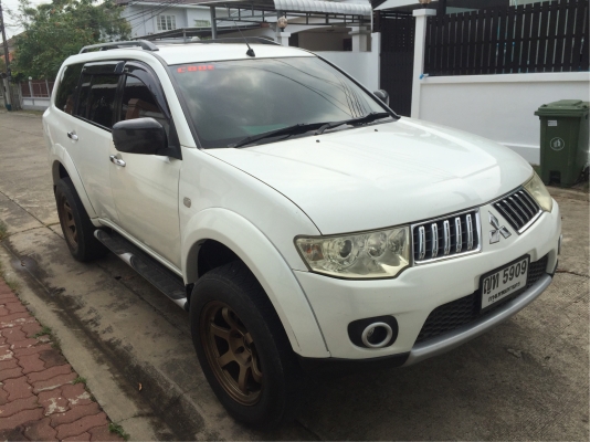 ยาง Bridgestone 265 65 17 กลางปี16 ดอกเต็ม ใช้ยาว ราคาไม่แพง