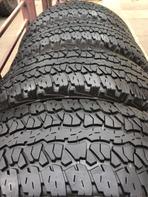 ยาง Firestone ดอกAT 265 65 17 ปลายปี16 ดอกเต็ม ใช้ยาว ราคาไม่แพง