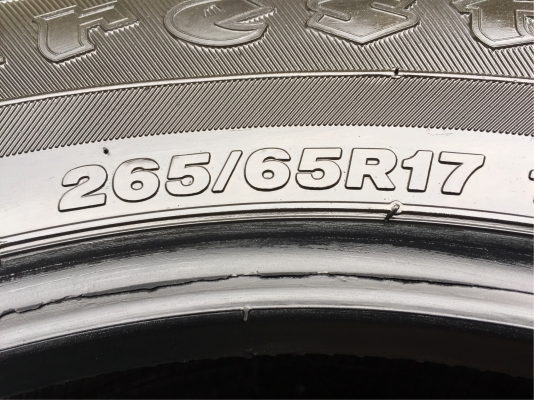 ยาง Firestone ดอกAT 265 65 17 ปลายปี16 ดอกเต็ม ใช้ยาว ราคาไม่แพง