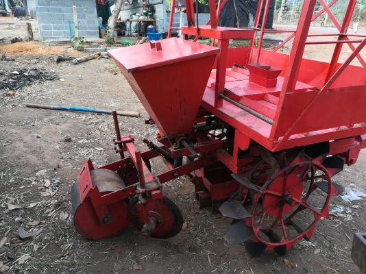 ขายเครื่องปลูกอ้อยสภาพสวย ขายเครื่องปลูกอ้อยสภาพสวย