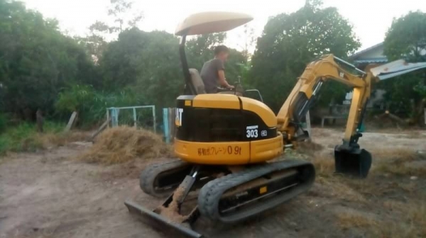 CAT 303 CR