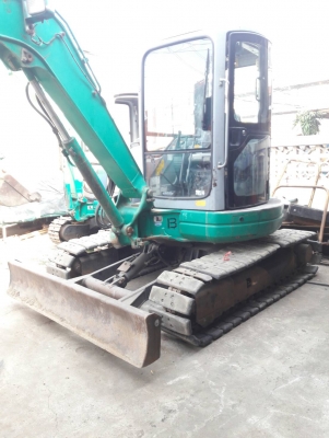 ขายจ้า..KOMATSU PC40MR-1  เก่านอกแท้  มีลายแย๊ก  3,XXX  ชั่วโมง  เดิมๆๆพร้อมใช้  โทร 089-3818694  ดวงนภา