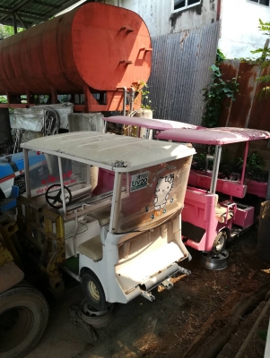 รถก๊อฟฮิตาชิอุปกรณ์ครบขาดแต่แบตเตอร์รี่คันละห้าพันขายเป็นอลัยเพราะเจ้าของไม่ได้ใช้แล้วมีอยู่สามคัน