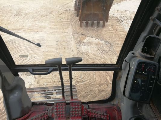 ขายรถแม็คโครฮิตาชิ ZX200-1 ขายรถแม็คโครฮิตาชิ ZX200-1