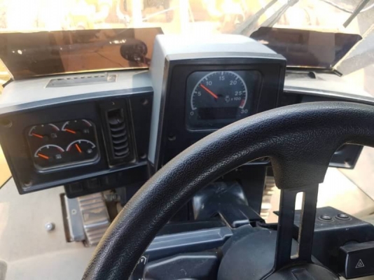 ขาย 1,450,000 บาท CATTERPILAR 950G ทำงาน 16,xxx ชม เครื่องดี เกียร์ดี  ระบบพร้อมใช้ ยางสวย เอกสารชื้อขาย  รถอยู่ อยุธยา โทร 0610710295