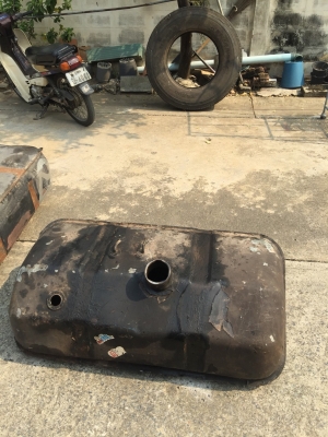 ขายถังนำมัน200ลิตรใบละ2000มี3ใบโทร0643130366