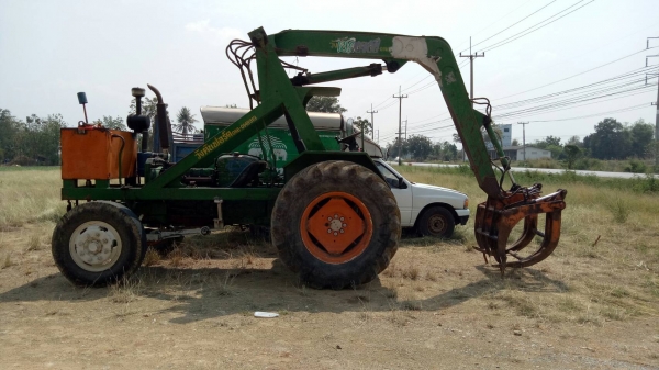 ขายด่วน รถฟอร์ด 5000 รถคีบอ้อย รถสวยสภาพดี พร้อมใช้งาน