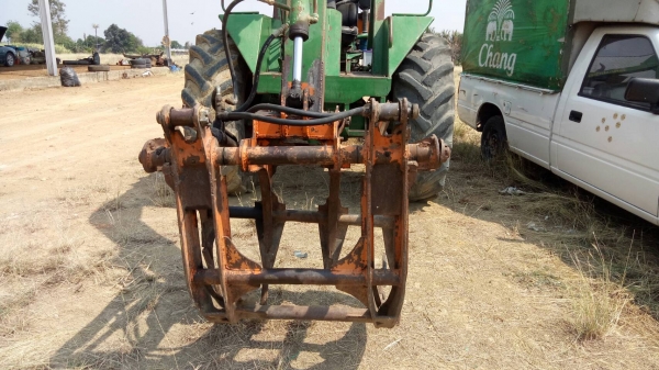 ขายด่วน รถฟอร์ด 5000 รถคีบอ้อย รถสวยสภาพดี พร้อมใช้งาน