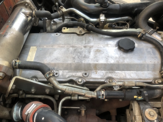 ขาย6ล้อIsuzu FRR210แรงปี56ยูโร3กระบะคาร์โก้คอกแป็ปอย่างดี ยาว5.70เมตร