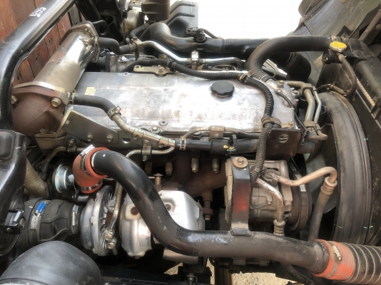 ขาย6ล้อIsuzu FRR210แรงปี56ยูโร3กระบะคาร์โก้คอกแป็ปอย่างดี ยาว5.70เมตร