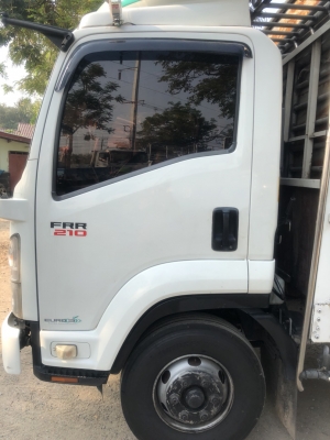 ขาย6ล้อIsuzu FRR210แรงปี56ยูโร3กระบะคาร์โก้คอกแป็ปอย่างดี ยาว5.70เมตร