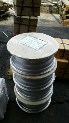 แม็กป้ายแดง รีโว่ ขอบ16 เอนไกแท้ 5รู114 ใหม่กริ๊บ ไร้รอยขีดข่วน แม็กป้ายแดง รีโว่ ขอบ16 เอนไกแท้ 5รู114 ใหม่กริ๊บ ไร้รอยขีดข่วน