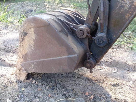 ขายด่วนรถแบคโฮ KOMATSU PC-60 ปี 45 สภาพพร้อมใช้งาน ขายด่วนรถแบคโฮ KOMATSU PC-60 ปี 45 สภาพพร้อมใช้งาน