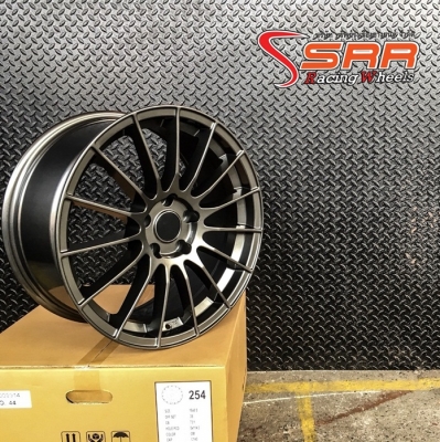 ล้อแม็กซ์ ENKEI RS050RR ขอบ18 สเปกเก๋ง สีGM ราคาวงละ 5,500 บาท