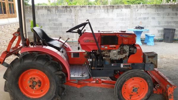 นั่งขับ KRT140 ดันหน้า ผาลหลัง ล้อเหล็ก เล่มทะเบียนพร้อม