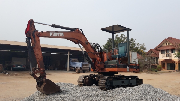 KUBOTA KH เท่า30เก่าญี่ปุ่น.เดิมๆครับ..ติดจองแล้วครับจาก..กทม.