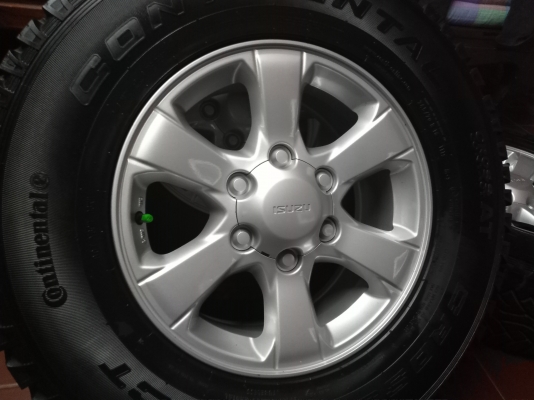 ล้อ Isuzu blue power 1.9 พร้อมยาง 245-70-16 ดอกหนา