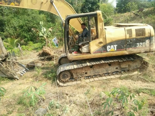 CAT 320 C