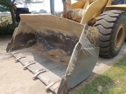 ขาย 1,450,000 บาท CATTERPILAR 950G ทำงาน 16,xxx ชม เครื่องดี เกียร์ดี  ระบบพร้อมใช้ ยางสวย เอกสารชื้อขาย รถอยู่ อยุธยา  090-772-3710 090-772-3708