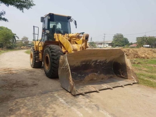 ขาย 1,450,000 บาท CATTERPILAR 950G ทำงาน 16,xxx ชม เครื่องดี เกียร์ดี  ระบบพร้อมใช้ ยางสวย เอกสารชื้อขาย รถอยู่ อยุธยา  090-772-3710 090-772-3708