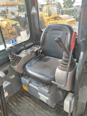 ขายรถขุด 4ตัน SK40SR-3 รุ่นใหม่ สวยๆ สภาพดีๆ 2,600ชม. นำเข้าตรงจากญี่ปุ่น 092-929-9942 ธีรเทพ