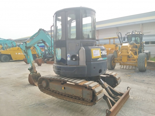 ขายรถขุด 4ตัน SK40SR-3 รุ่นใหม่ สวยๆ สภาพดีๆ 2,600ชม. นำเข้าตรงจากญี่ปุ่น 092-929-9942 ธีรเทพ