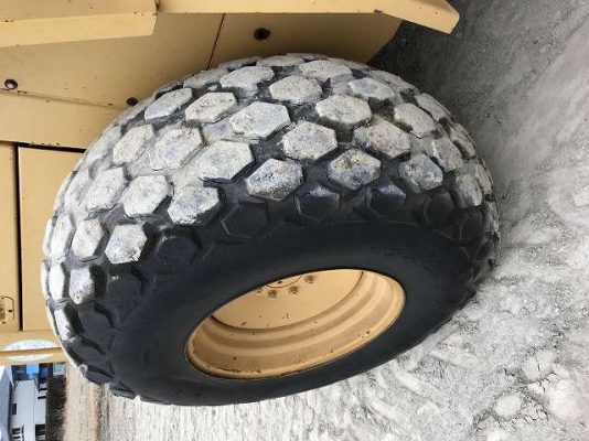 รถบด 10ตัน CAT CS-563C 7,200ชม. นำเข้าตรงจากญี่ปุ่น โทร.092-929-9942 ธีรเทพ