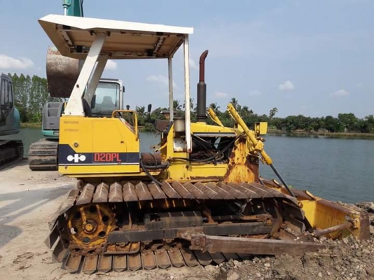 ขายจ้า..KOMATSU D20PL-6  เก่านอกแท้  เดิมๆๆ  แทรค  70  2,XXX   ชั่วโมง พร้อมใช้  โทร 089-3818694  ดวงนภา