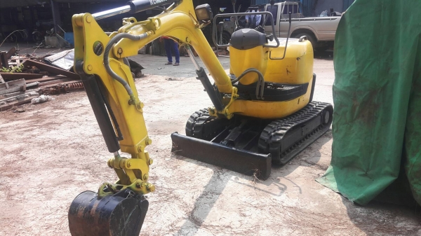 รถแบ็กโฮ PC10 MR_1 รถเก่านอก ราคา 250,000 บรรทุกกับกระบะได้ รถแบ็กโฮ PC10 MR_1 รถเก่านอก ราคา 250,000 บรรทุกกับกระบะได้