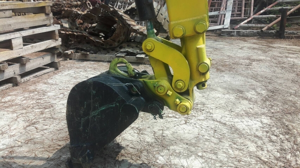 รถแบ็กโฮ PC10 MR_1 รถเก่านอก ราคา 250,000 บรรทุกกับกระบะได้ รถแบ็กโฮ PC10 MR_1 รถเก่านอก ราคา 250,000 บรรทุกกับกระบะได้