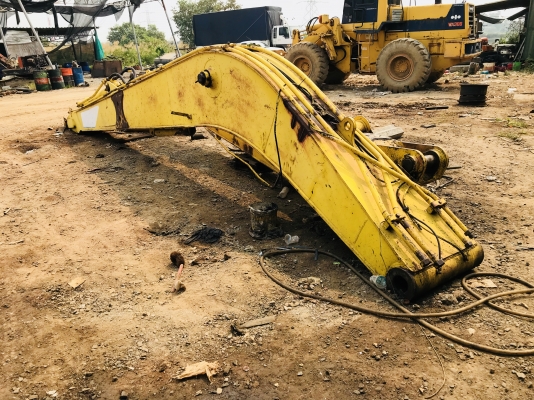 ขาย บูมยาว18เมตร ถอดจากKOBELCO SK200