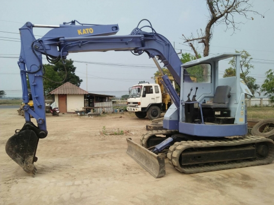 ขายด่วนๆๆถูกและดี  รถขุดยี่ห้อ KATO  รุ่น HD50 ปั้มนิ้ว/ คอนโทรนน้ำมัน/ อ๊อฟเซ็นบูม/ มาพร้อมลายหัวเจาะหรือตัวแย็คคอนครีต   เก่าจากญี่ปุ่น  สภาพใช้งานได้เลย/เครื่องยนต์นิ่ม  ทดสอบสินค้าได้ขายราคาถูก370,000