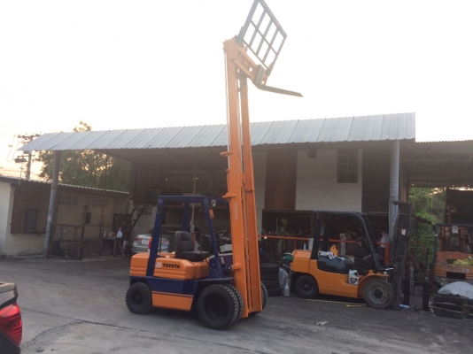 ขาย โตโยต้า รุ่น 5 ดีเซล 2.5 ตัน