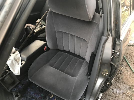 ขายซาก Nissan Cedric ราคาถูก ขายซาก Nissan Cedric ราคาถูก