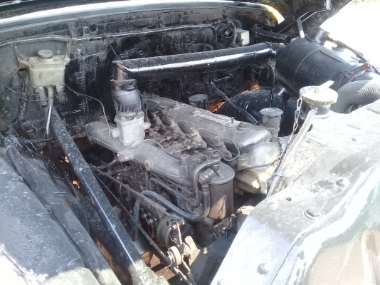 ขายรถหกล้อหัวยาวงามๆTXD145แรง กะบะพื้นเหล็กปูทับไม้เสาลูกตั้งรั้วเป็นเหล็กหมดพร้อมใช้งานวิ่งไม่ยูคาก็วิ่งอ้อยก็ดีครับยางสวยทุกเส่นคัชซีดีไม่หักไม่ดาม(สนใจซื้อส่งได้เน้นโทร081-0118032ต้น)