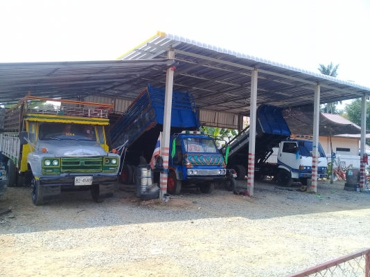 ขายรถหกล้อหัวยาวงามๆTXD145แรง กะบะพื้นเหล็กปูทับไม้เสาลูกตั้งรั้วเป็นเหล็กหมดพร้อมใช้งานวิ่งไม่ยูคาก็วิ่งอ้อยก็ดีครับยางสวยทุกเส่นคัชซีดีไม่หักไม่ดาม(สนใจซื้อส่งได้เน้นโทร081-0118032ต้น)