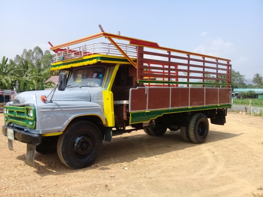 ขายรถหกล้อหัวยาวงามๆTXD145แรง กะบะพื้นเหล็กปูทับไม้เสาลูกตั้งรั้วเป็นเหล็กหมดพร้อมใช้งานวิ่งไม่ยูคาก็วิ่งอ้อยก็ดีครับยางสวยทุกเส่นคัชซีดีไม่หักไม่ดาม(สนใจซื้อส่งได้เน้นโทร081-0118032ต้น)