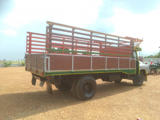 ขายรถหกล้อหัวยาวงามๆTXD145แรง กะบะพื้นเหล็กปูทับไม้เสาลูกตั้งรั้วเป็นเหล็กหมดพร้อมใช้งานวิ่งไม่ยูคาก็วิ่งอ้อยก็ดีครับยางสวยทุกเส่นคัชซีดีไม่หักไม่ดาม(สนใจซื้อส่งได้เน้นโทร081-0118032ต้น)