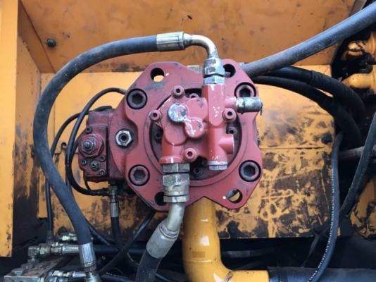 ขาย 895,000 บาท HYUNDAI  ROBEX210-T ทำงาน 8,476 ชม เครื่องดี ปั้มแรง ไฟฟ้าครบ โซ่หนา เอวแน่น เอกสารเล่มทะเบียน  รถอยู่ ขอนแก่น โทร 0610710295